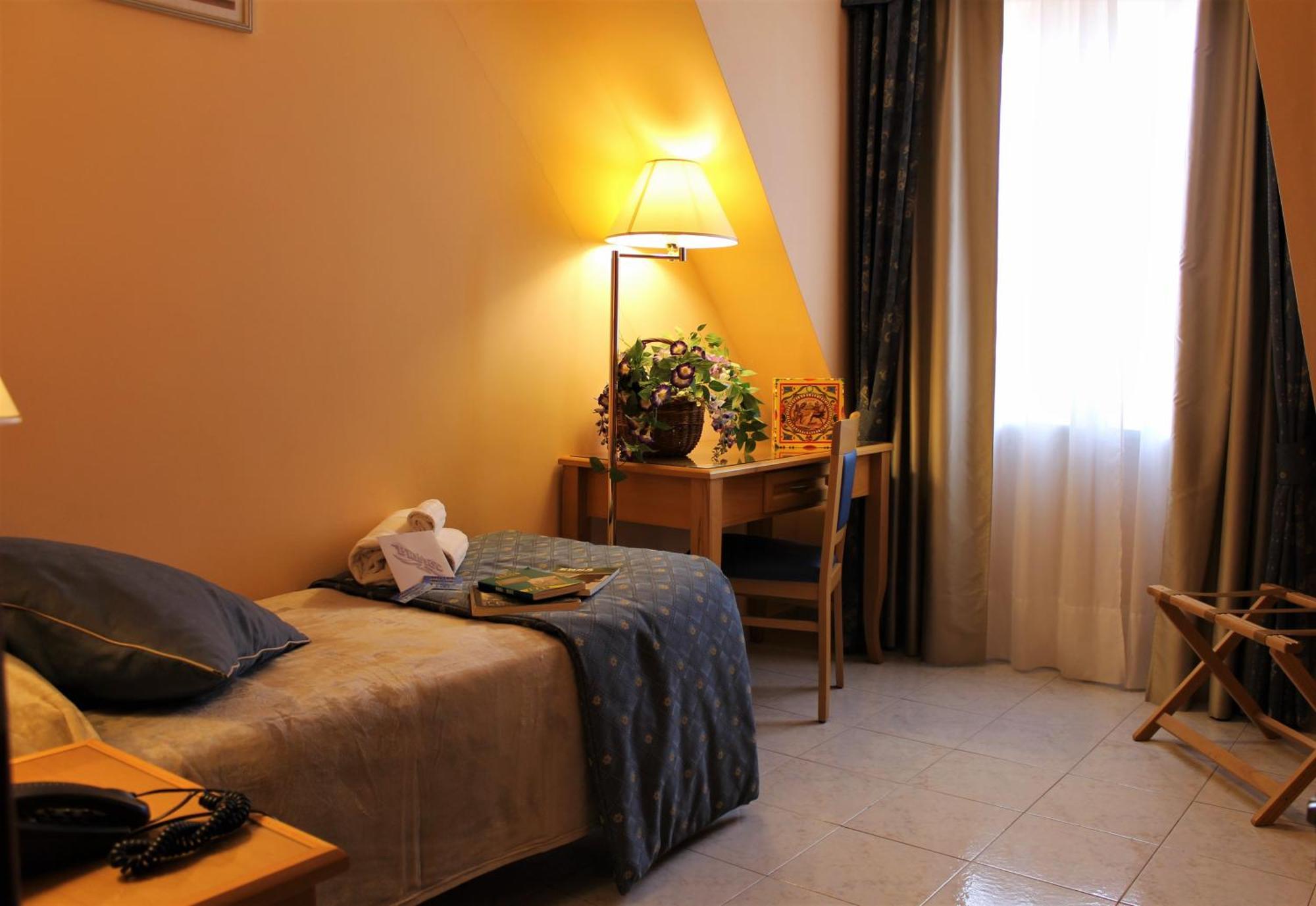 Hotel Bristol Enna Extérieur photo